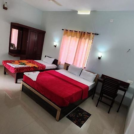 Pknhomestay Kumily Thekkady Exterior foto