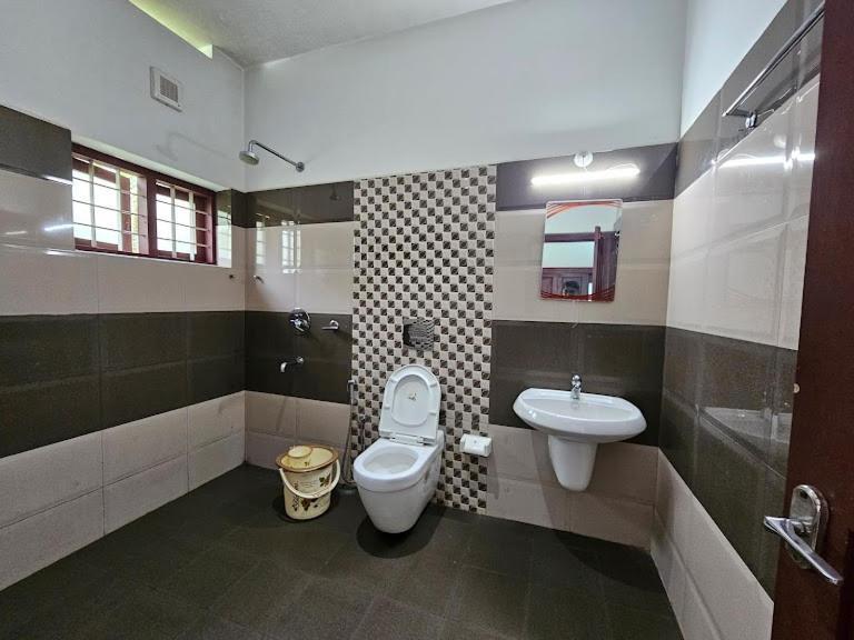 Pknhomestay Kumily Thekkady Exterior foto